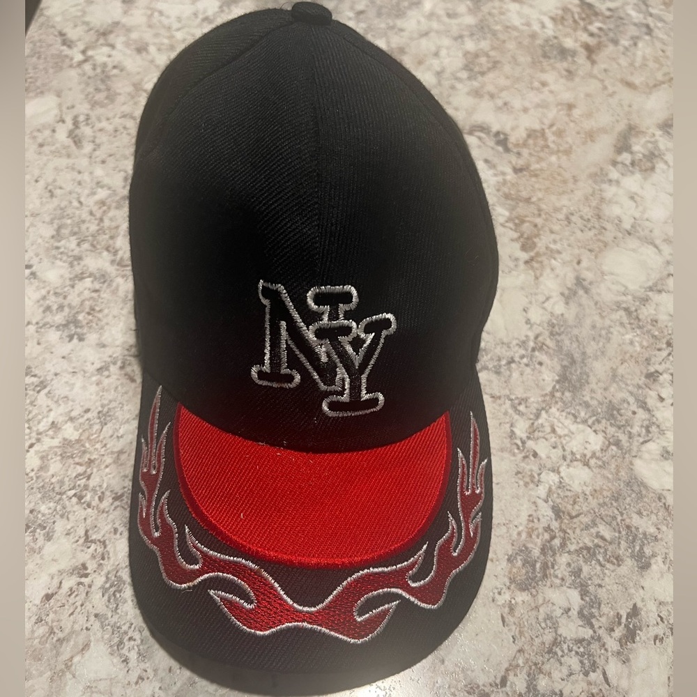 New York Yankees  trucker hat black And Red Adjustable Cap